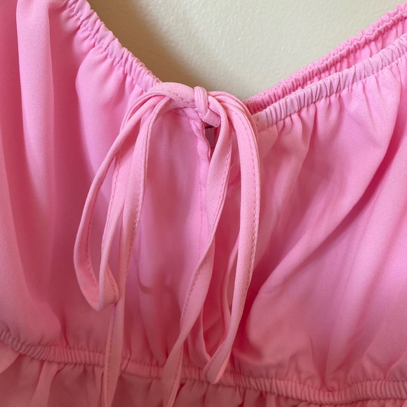 Bubblegum pink cropped blouse, size women’s medium, never been worn! FASHIONNOVA - Picture 7 of 7